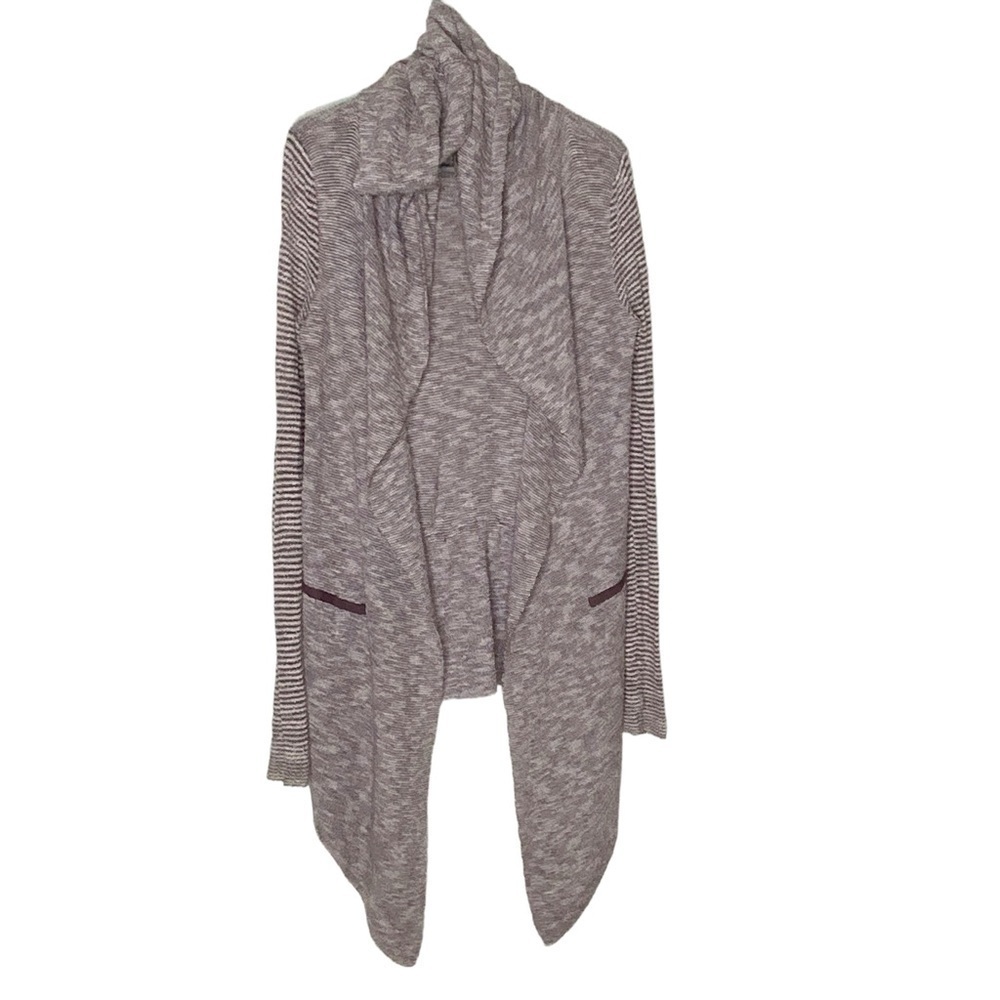 Free People open front long sleeve hooded cardigan. Size XS